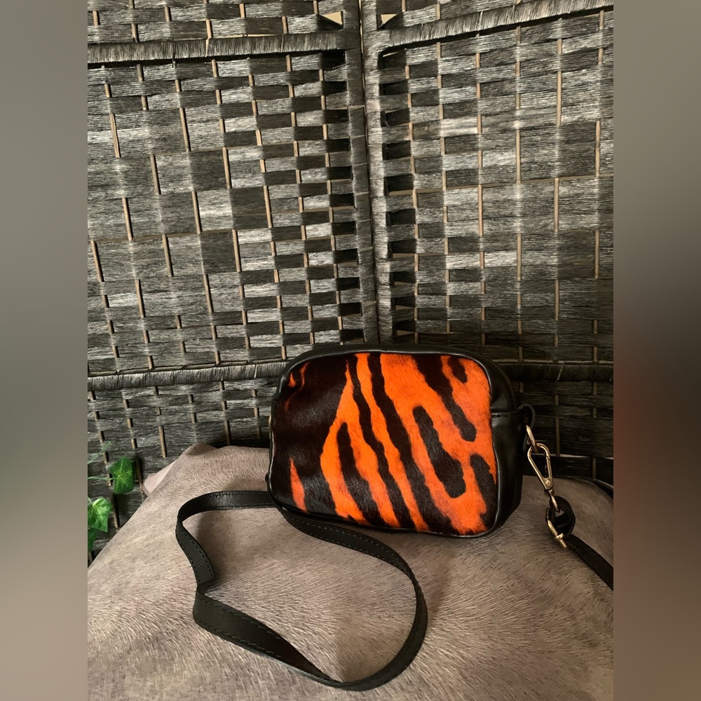 Laura dimaggio mini leather bag with real fur